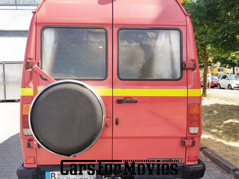 CarsForMovies | Mercedes Benz 310 1990 Deutschland Rot Schwarz Einsatzfahrzeug Feuerwehrfahrzeug West Berlin 6888 112 fire departement